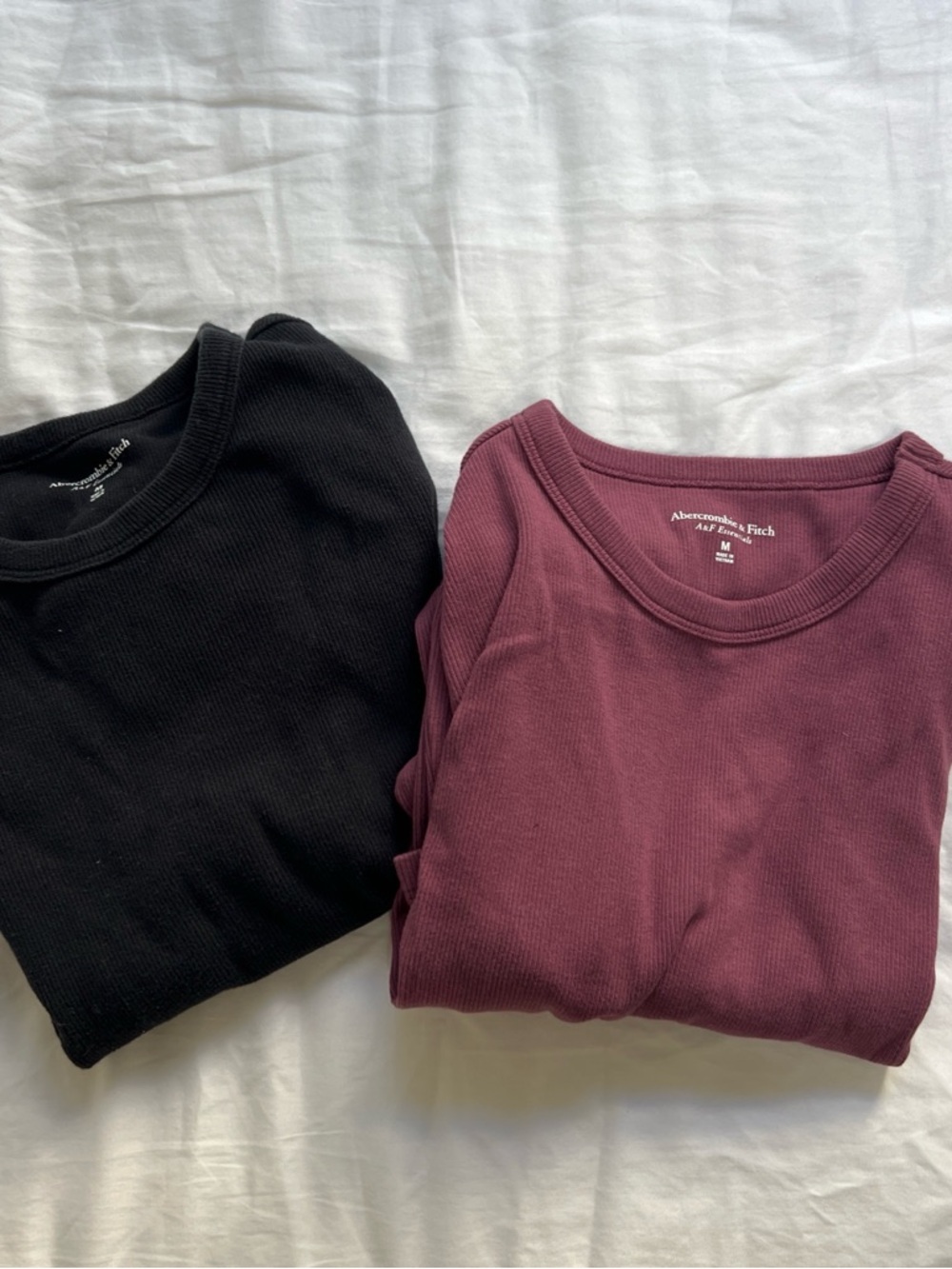 Abercrombie & Fitch Ribbed Crewneck Tops - Black & Burgundy